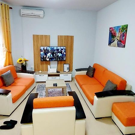 Skanderbeg Square Apartments Тирана Екстер'єр фото